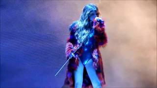 Selena Gómez - Sweet Dreams (Live At Revival Tour)