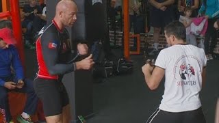 Мастер-класс в Красноярске провел популярный российский спортсмен и актер Владислав Дёмин