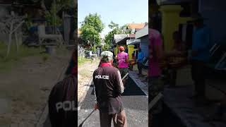 Proyek pekerjaan aspal AC-WC secara manual(2)