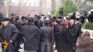 PREZİDENT APARATININ QARŞISINDA AKSIYA ( PRESIDENTIAL ADMINISTRATION - PROTEST ACTION )