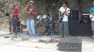 Dumbeat's Band (mukhang pera)