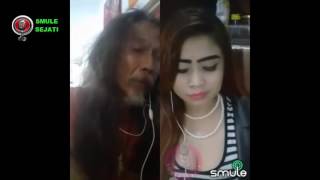 KERENN 21 21 KAKEK GAUL TETAP FOKUS SAAT DUET SAMA SI BOHAY   SMULE DUET TERBAIK