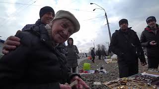 Челлендж ПОМОГИ БАБУШКЕ  БОЛЬШОЙ  КУШ  СПРЯТАЛИ КЛАД БАРАХОЛКА на МИЛЛИОН