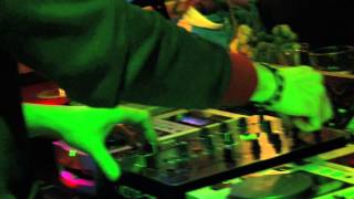 MUSIK KIOSK PARTY CLIP SHORT