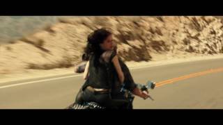 BLOOD FATHER - Clip #3 Español "Moto"