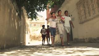 DELAHOJA - "Así soy hermano" --Más Difícil Todavía--