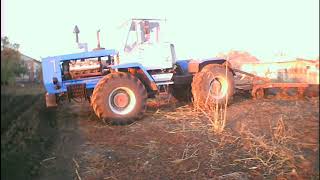 ХТЗ Т-150К плуг ПЛН 5-35