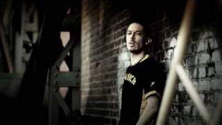 HmK feat. Schlawiner, Kurios, Tron, M.O., Danimaa & Sweno - Überfluss