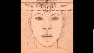 Mia Doi Todd- Paraty