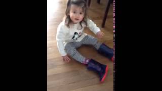 Lana boots off