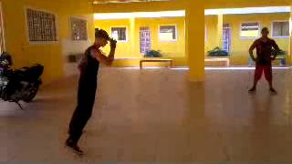 b.boy ice primeiro basileiro a mandar loco e meio pro flé