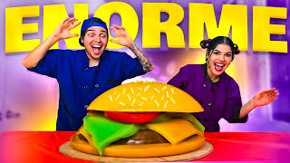 HACIENDO LA HAMBURGUESA DE GOMITA MÁS GRANDE DEL MUNDO !! GIANT GUMMY !!