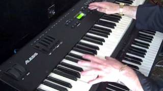ALESIS QS8 MASTER SYNTHESIZER SYNTH PINK FLOYD ELP