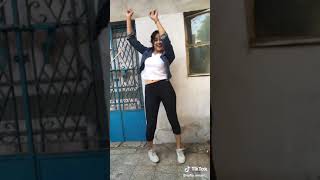 Sofia Ansari | Phool Sa Khil Gaya Hai | Naseeb Song | Dance Moves | Tik Tok Latest Dubsmash Video |