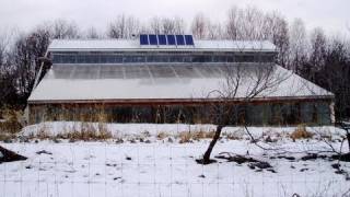 Sustainable Energy: Thermal Banking Greenhouse Design