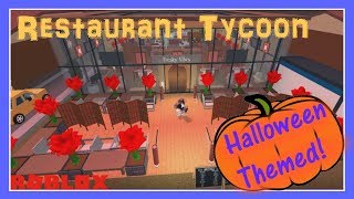 RE-DECORATING ROBLOX RESTAURANT TO HALLOWEEN THEME! | Roblox Restaurant Tycoon | Piggy Gaming