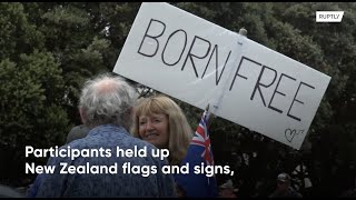 Anti-measures protesters rally outside New Zealand parliament for 4th consecutive day