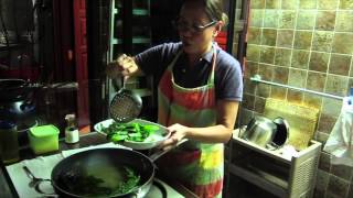 How To Cook Chinese Leaf Lettuce (大麦菜)