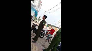 Cong an huyen co do di don le duong tet ma cho don cho hong lam sao dan chung phuc