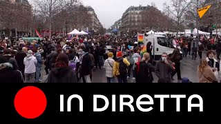 Parigi: manifestazione per la legge sulla bioetica