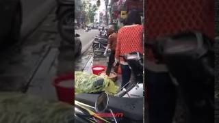 di ung rua long lon hang tren pho co bi phat gan 5 trieu