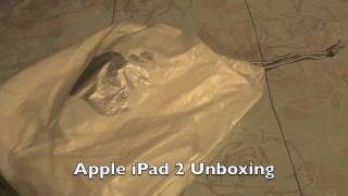 Apple iPad 2 Unboxing - 32GB Black Wi-Fi + Green Smart Cover