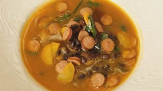 Суп фасолевый по чешски с копчеными колбасками. Рецепт от шеф-повара.