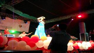 Ankaralı Ayşe DİNÇER - Sivaslı Çilek Festivali