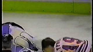 Chris Simon vs Nick Kypreos