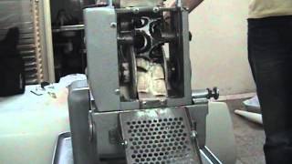 Работа пельменного аппарата JGL-120