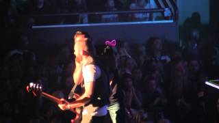 vittima e l'amore è un'altra cosa - modà concerto 2013
