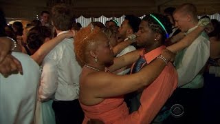 Son makes mother’s prom dream come true