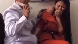 Gara-gara takut suntik pasien pegang anunya dokter.