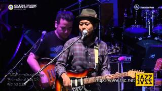 TIJC2014 อยู่อย่างเหงาๆ (Irreplaceable), Singto Numchok, T-Morrow