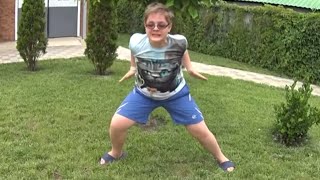Лёва супер танцор !!! Leo super dancer ! entertainment for children