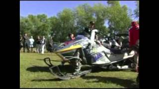 Snowmobile on water - Снегоходы по воде (Linx ST600 VS Summit 600)