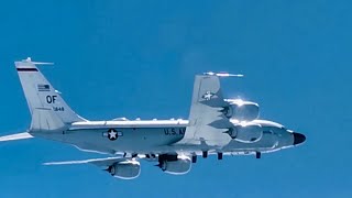 Сопровождение стратегического самолета разведчика RC 135 ВВС США над акваторией Тихого океана