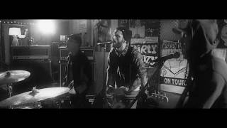Dirty Fonzy "Covering Punk Songs" #1 : Riot Squad / She's automatic