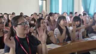 CẦU HÔN BẠN TRAI TRƯỚC GIÁO VIÊN FTU2