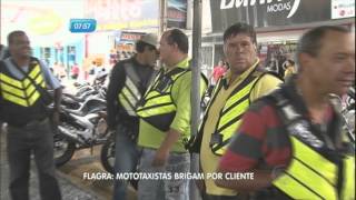 Mototaxistas trocam agressões por causa de cliente em Franca (SP)