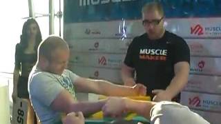 Concurs Armwrestling Muscle-Maker Editia 2