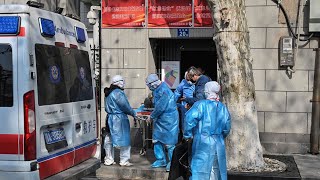 Giáo dân Vũ Hán lo âu: Hàng ngàn nhân viên y tế nhiễm virus vì kiệt sức. Số tử vong ngày càng cao