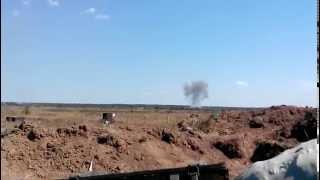 Сепаратисты обстреливают позиции украинской армии под Марьинкой. Второе видео Геры