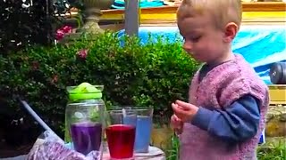 Опыт , Как меняет цвет вода от Красной капусты