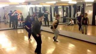 Marta Khanna gives workshop for Men in Chelyabinsk Cuban salsa footwork