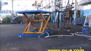 Ножничный подъемник