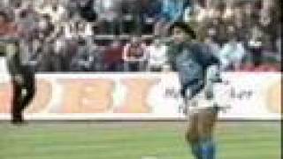 Maradona - Warming Up