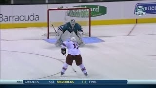 Shootout: Coyotes vs Sharks