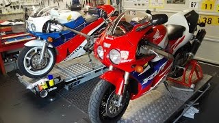 Testrit RVF 750R RC45 en VFR 750R RC30