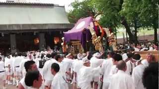 伏見稲荷大社「稲荷祭-神輿巡幸祭-」四之大神御輿区内巡行2012